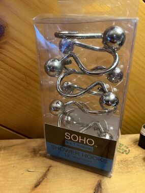 💚 3 for $15 💚- SOHO Bath Design Shower Hooks 12 Metal Hooks Ball M. Shower Hooks